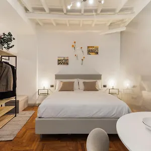 Fiori Apartment Rome